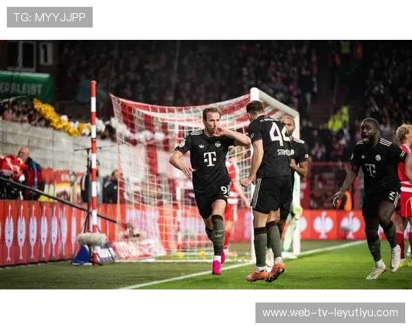 拜仁主帅强调高压逼抢,战术执行完美,拜仁高层 拜仁主帅强调高压逼抢,战术执行完美,拜仁高层