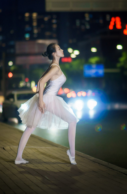 乐鱼官网优惠-德甲球队高强度对抗中体能消耗与技术失误关系研究，德甲体能测试